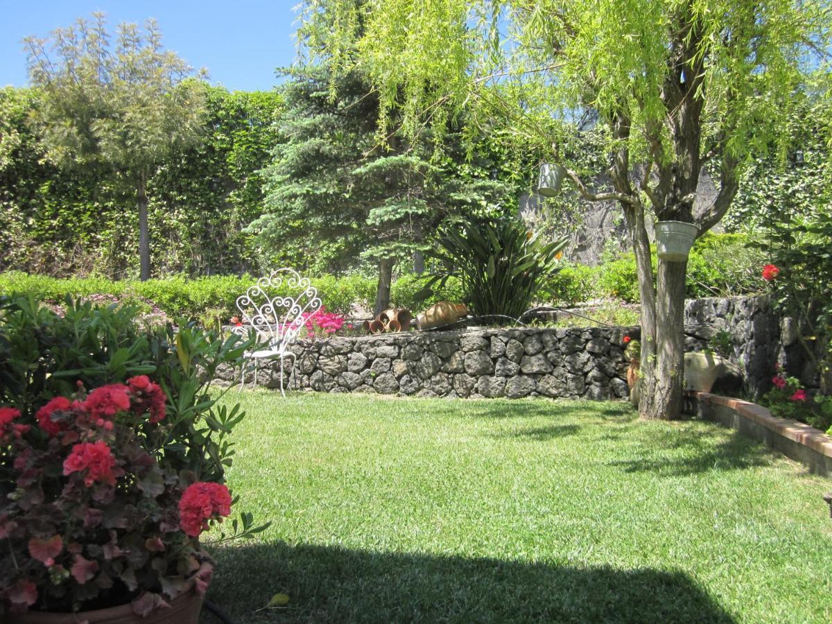B&B Boutique Di Charme "Etna-Relax-Natura" Zafferana Etnea Exterior foto