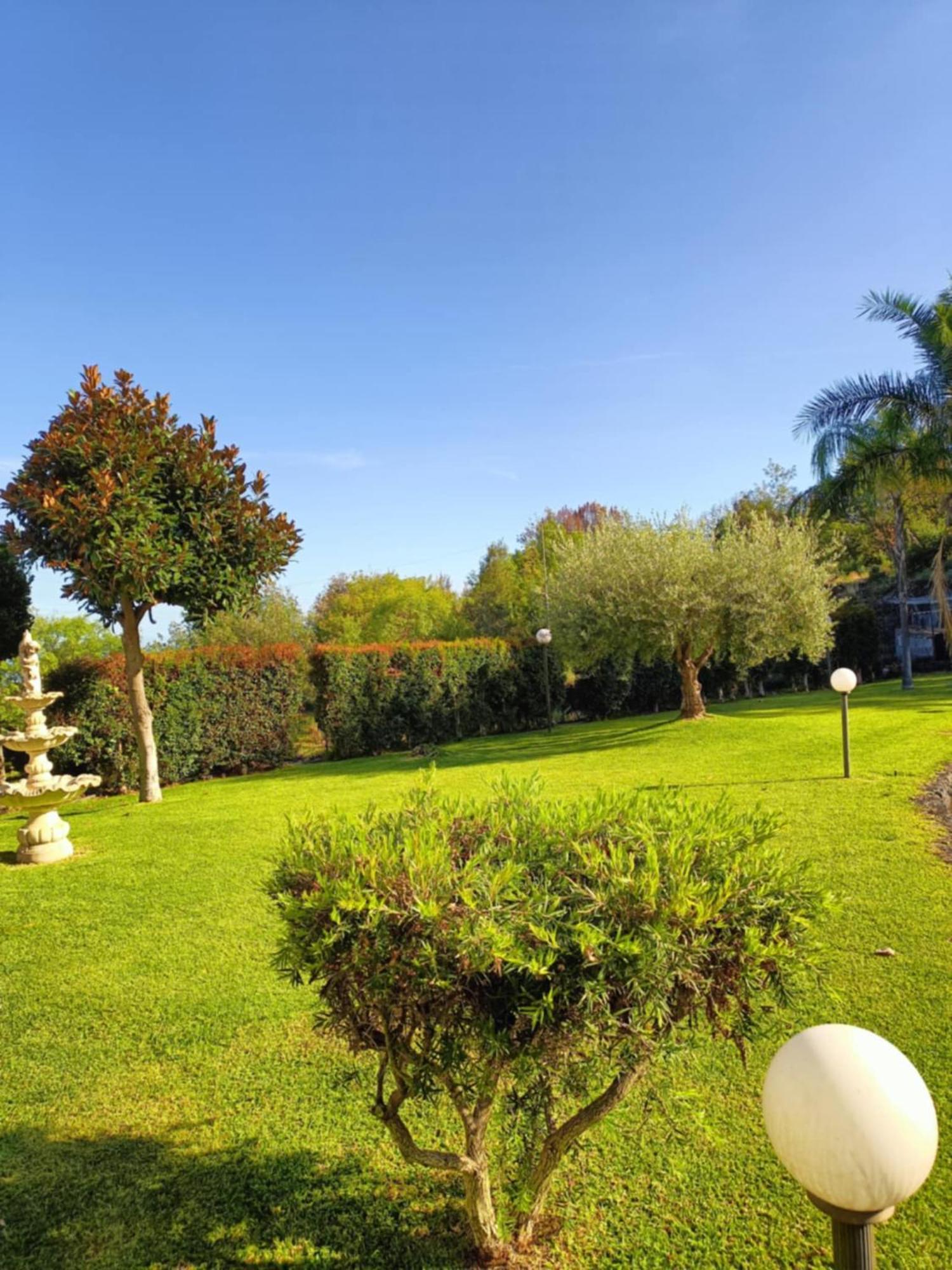B&B Boutique Di Charme "Etna-Relax-Natura" Zafferana Etnea Exterior foto